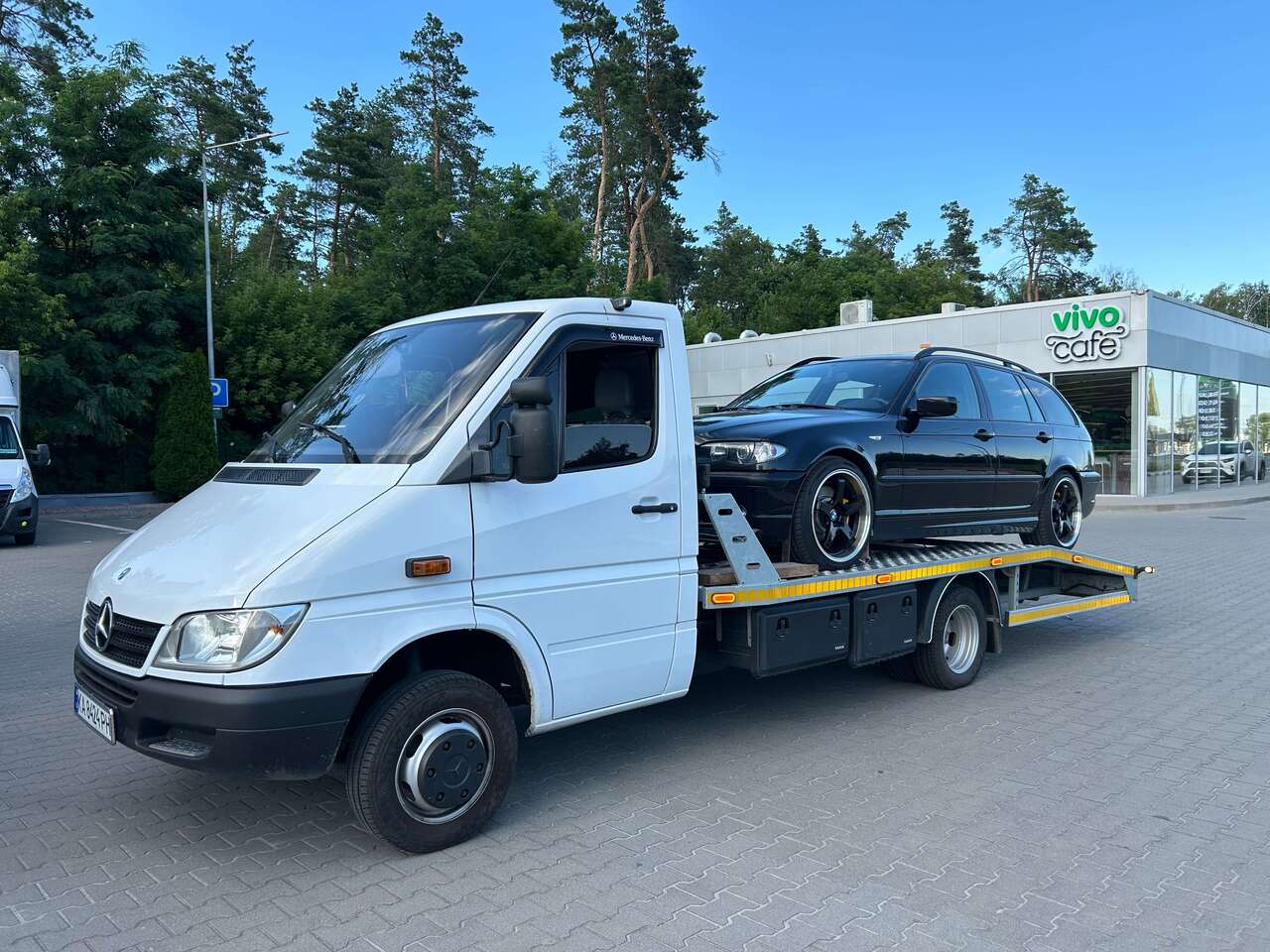 Евакуація легкових авто Київ